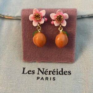Les NEREIDES FLOWER  peach Gold tone